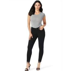 Women's Black Ankle Jeans